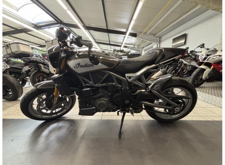 INDIAN FTR 1200 R CARBON REVISEE & GARANTIE 12 MOIS !