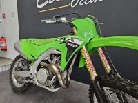 KAWASAKI KX450 2024 1° MAIN !