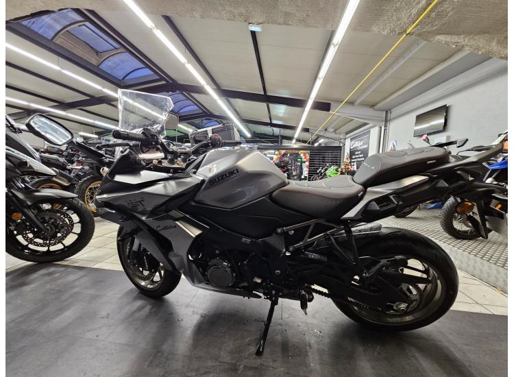SUZUKI GSX-S 1000 GT DEMO BIKE REVISEE ET GARANTIE 2030 !