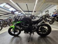 KAWASAKI Z 125 1° MAIN 731 KMS SEULEMENT !