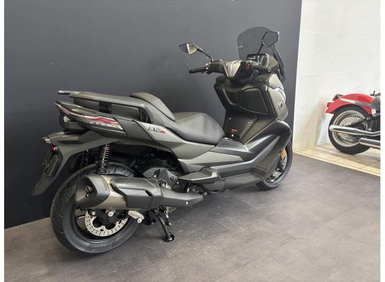VOGE SR4 LUXE RADAR NEUF GARANTIE 3 ANS ! 