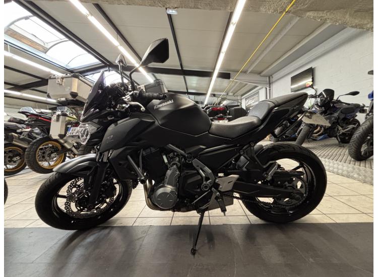KAWASAKI Z 650 A2 REVISEE & GARANTIE 12 MOIS !