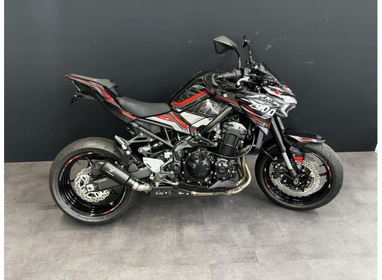 KAWASAKI Z900