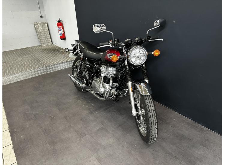 KAWASAKI W800 REVISEE & GARANTIE !