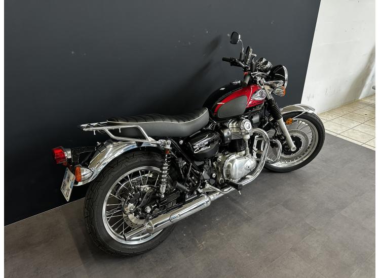 KAWASAKI W800 REVISEE & GARANTIE !