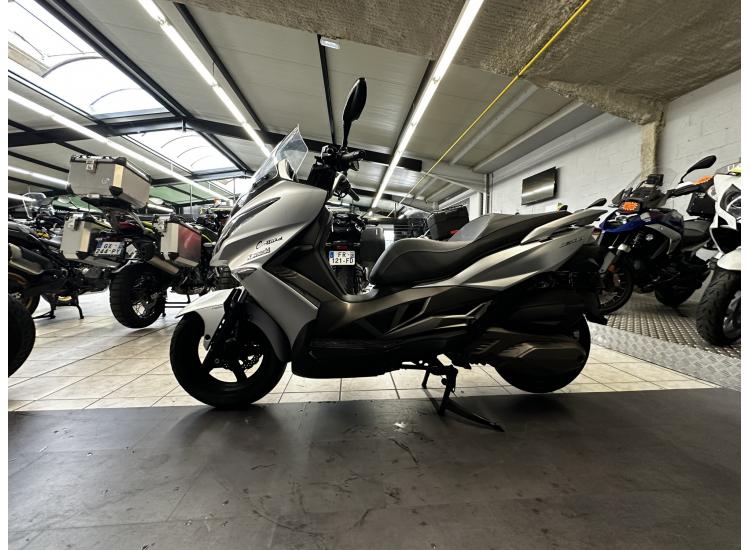 KAWASAKI J300 REVISÉE & GARANTIE 12 MOIS !