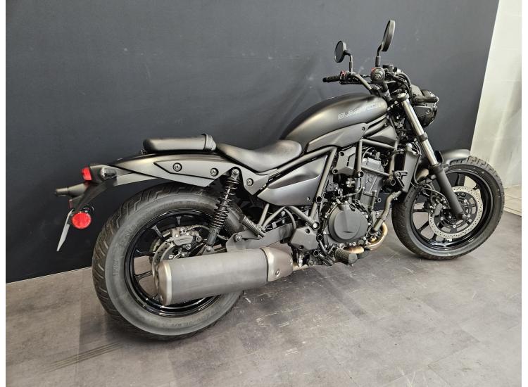 KAWASAKI ELIMINATOR 500 DEMO BIKE 228 KMS SEULEMENT !!