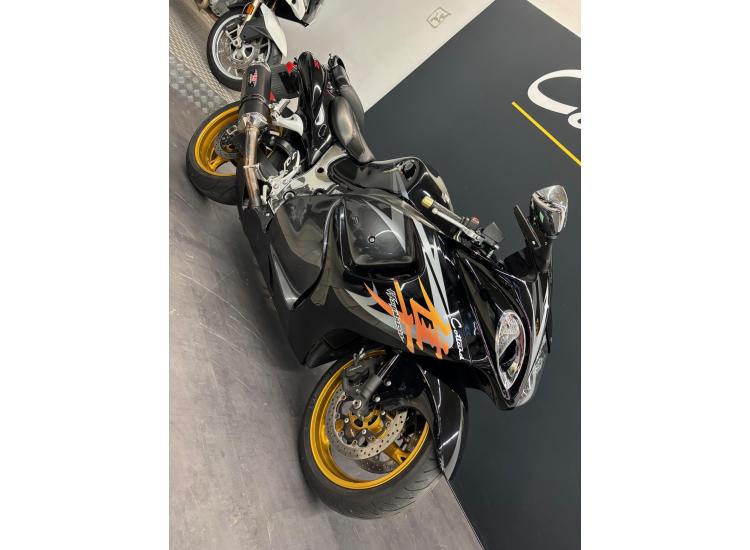 SUZUKI GSX-R 1340 HAYABUSA