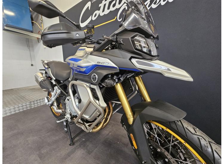 VOGE 900 DSX NEUVE GARANTIE 3 ANS !