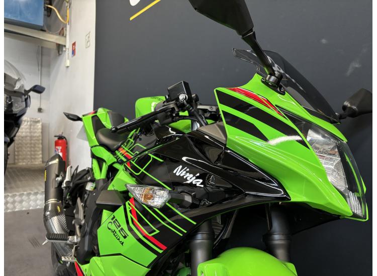 KAWASAKI NINJA 125 REVISEE & GARANTIE 12 MOIS !