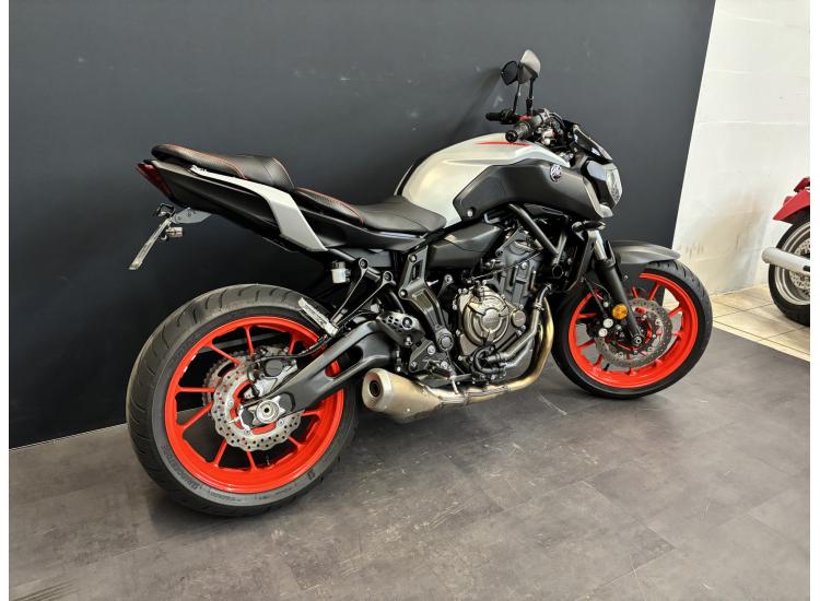 YAMAHA MT-07 A2 REVISÉE & GARANTIE 12 MOIS !