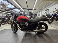 TRIUMPH STREET TWIN  900 BRIDABLE A2 REVISEE ET GARANTIE !
